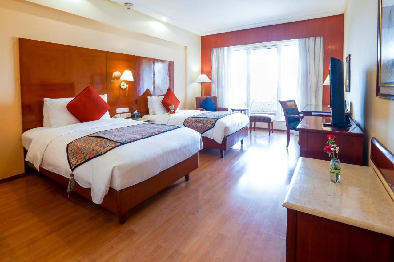 The Lalit होटल 5*